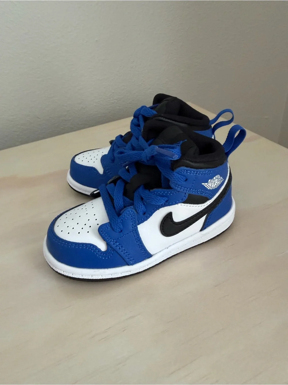 Nike classic low